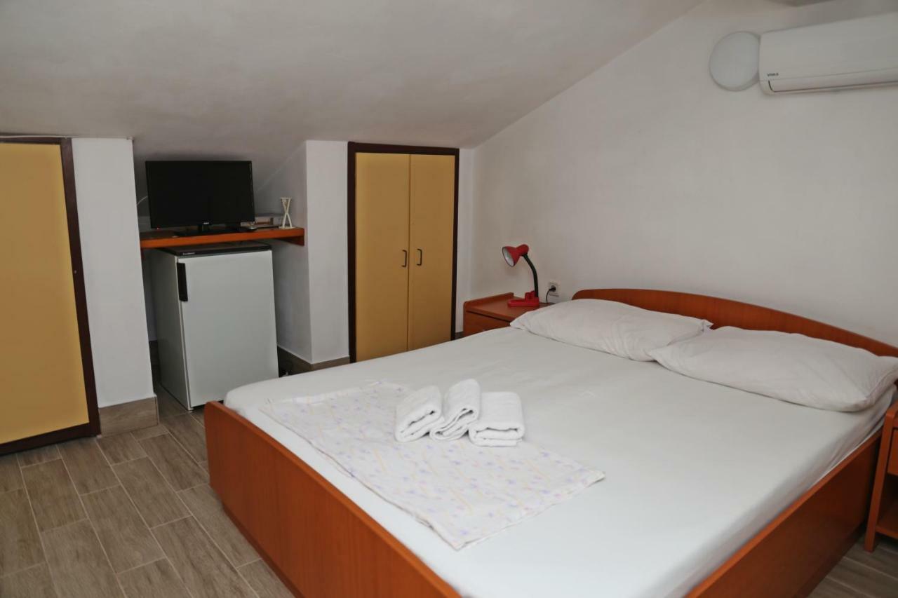 Apartments Katica Λομπάρδα Εξωτερικό φωτογραφία